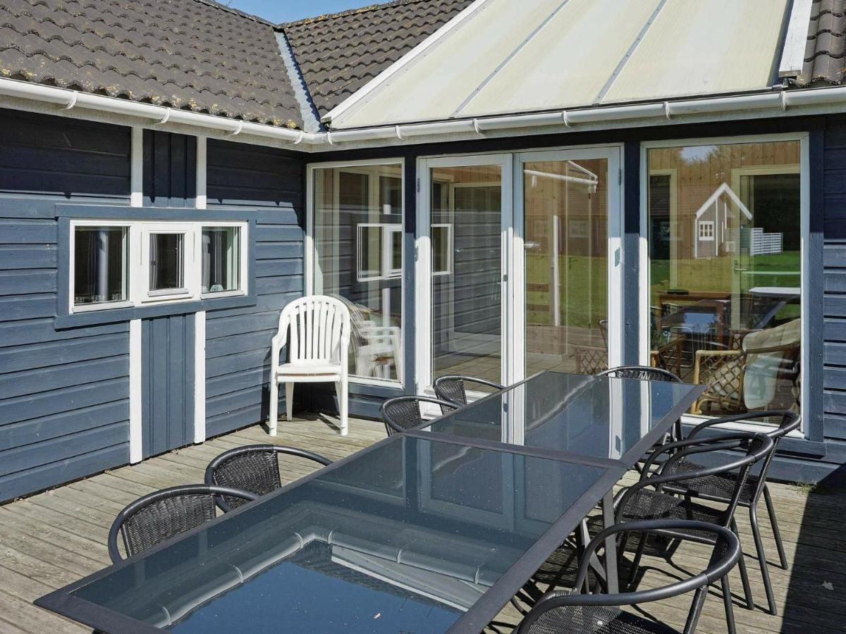 12 Person Holiday Home In Aakirkeby Vester Somarken 外观 照片