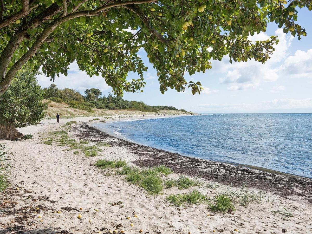 12 Person Holiday Home In Aakirkeby Vester Somarken 外观 照片